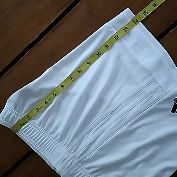 White ADIDAS Athletic SHORTS Sz S - Picture 7 of 7